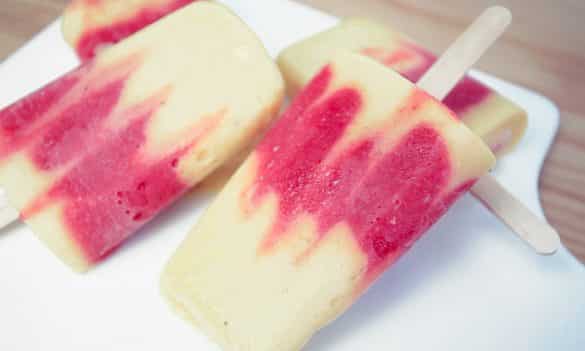 Strawberry Split Lollies