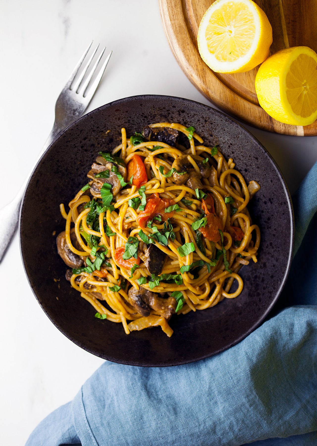 One-Pot Tomato & Mushroom Pasta - So Vegan