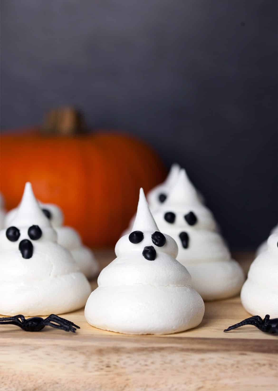 Halloween Ghost Meringues