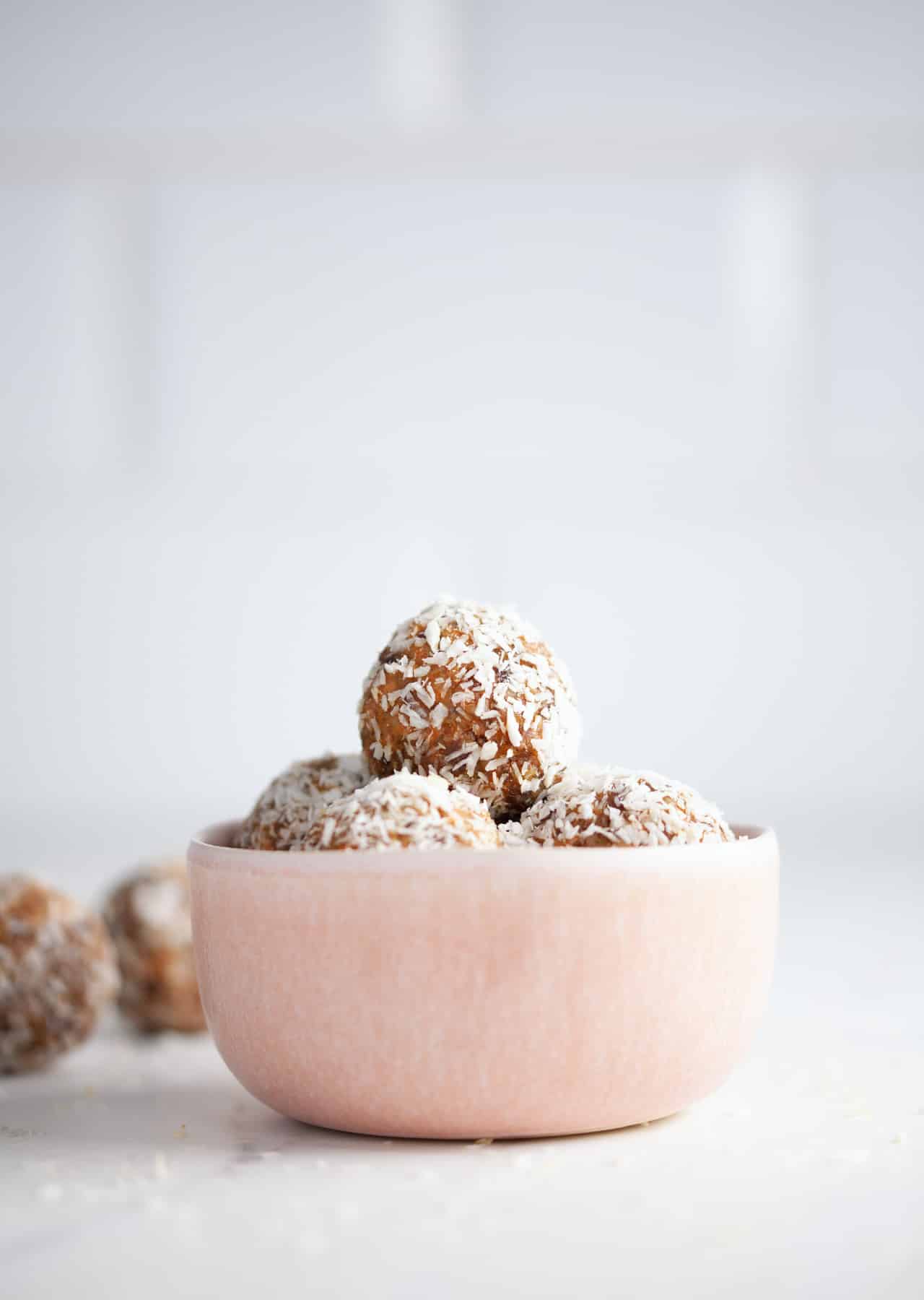 Carrot Cake Energy Balls