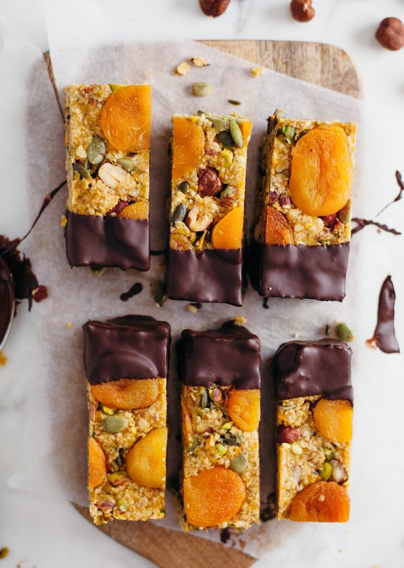 Vegan Raw Apricot Energy Bars