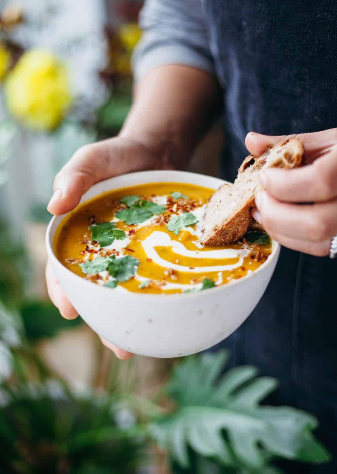 Vegan Roast Carrot & Coriander Soup Recipe