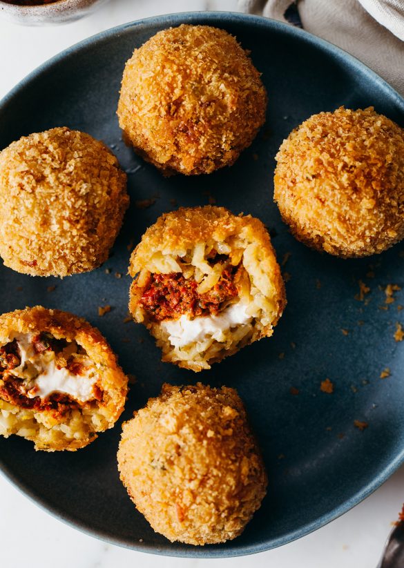 Vegan Sun-dried Tomato Pesto Cream Cheese Arancini Balls Recipe