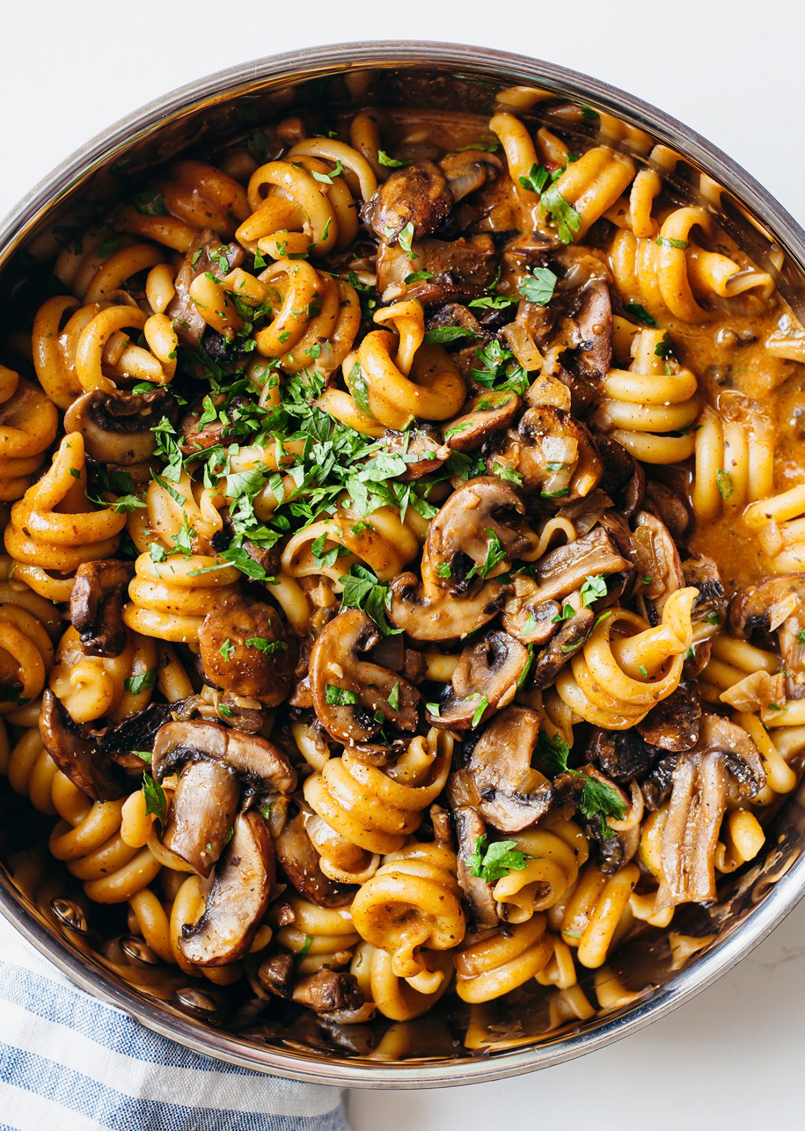 Vegan One-Pot Mushroom Stroganoff Recipe