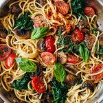 Vegan One Pot Tomato Mushroom Lemon Pasta Recipe