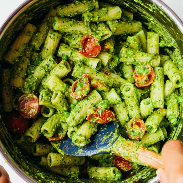 Vegan Avocado Pesto Pasta Recipe