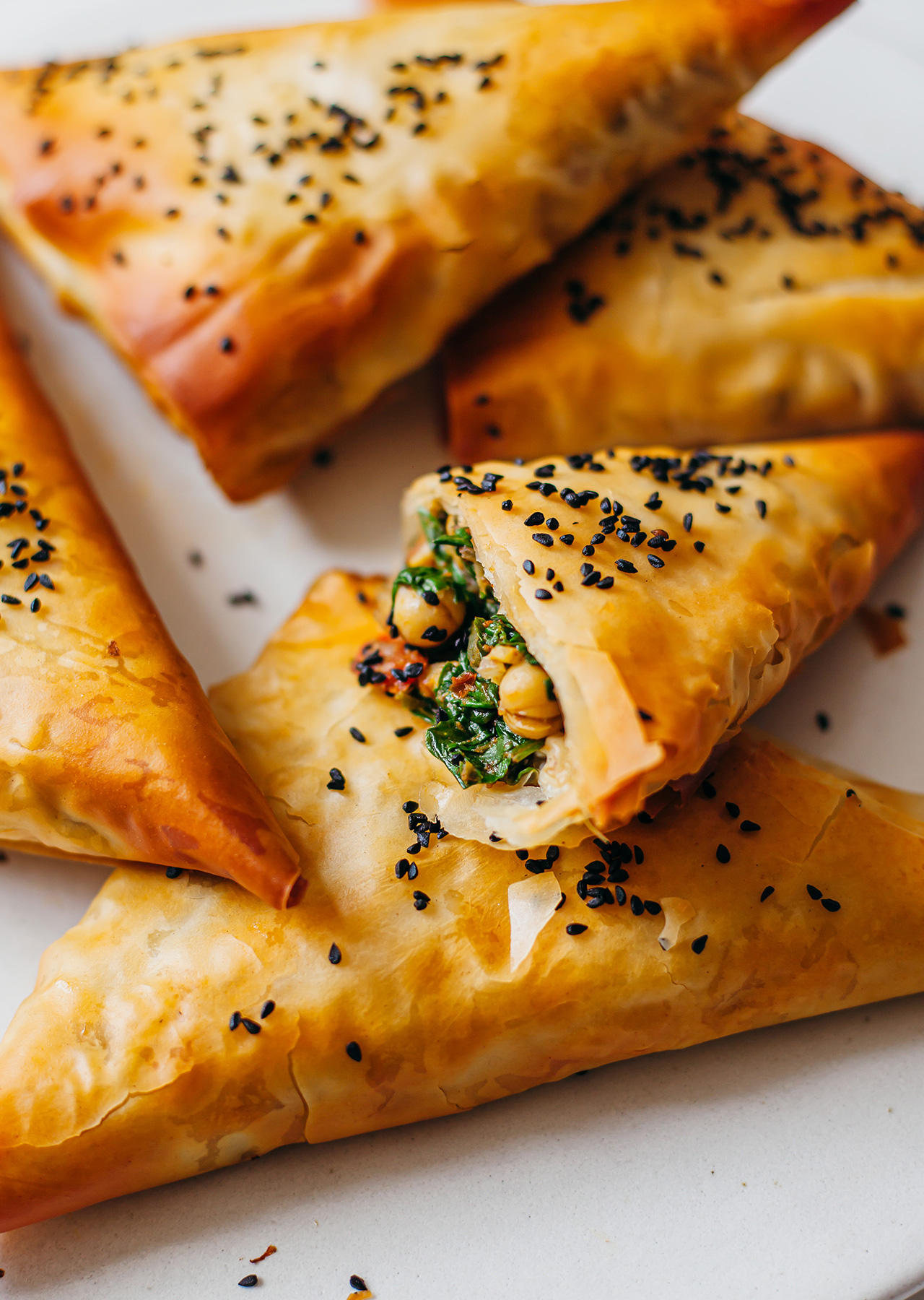 Crispy Chana Saag Samosas So Vegan crispy-chana-saag-samosas-so-vegan