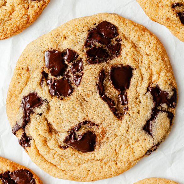 4-Ingredient Vegan Cookies Chocolate Chip Recipe
