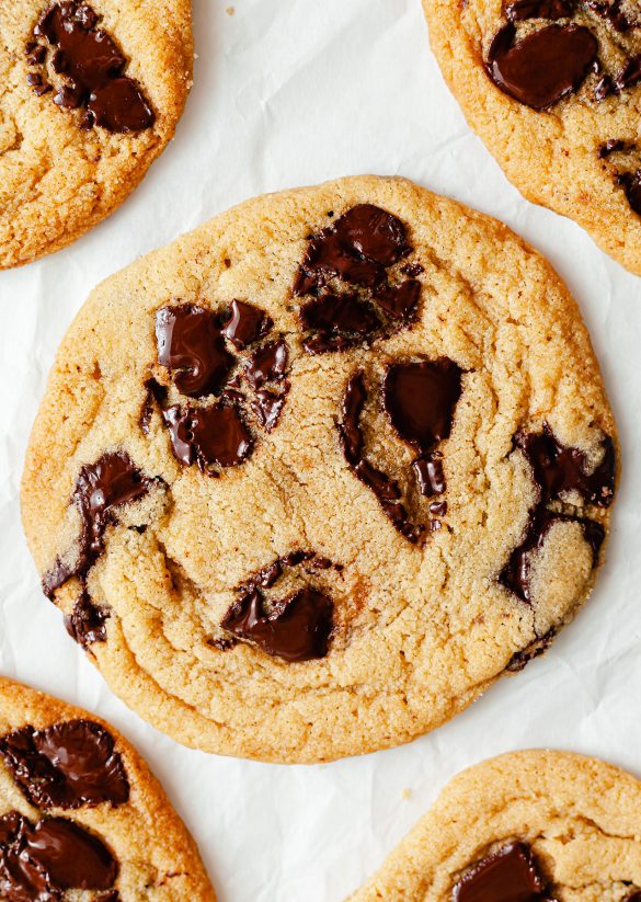 4-Ingredient Vegan Cookies Chocolate Chip Recipe