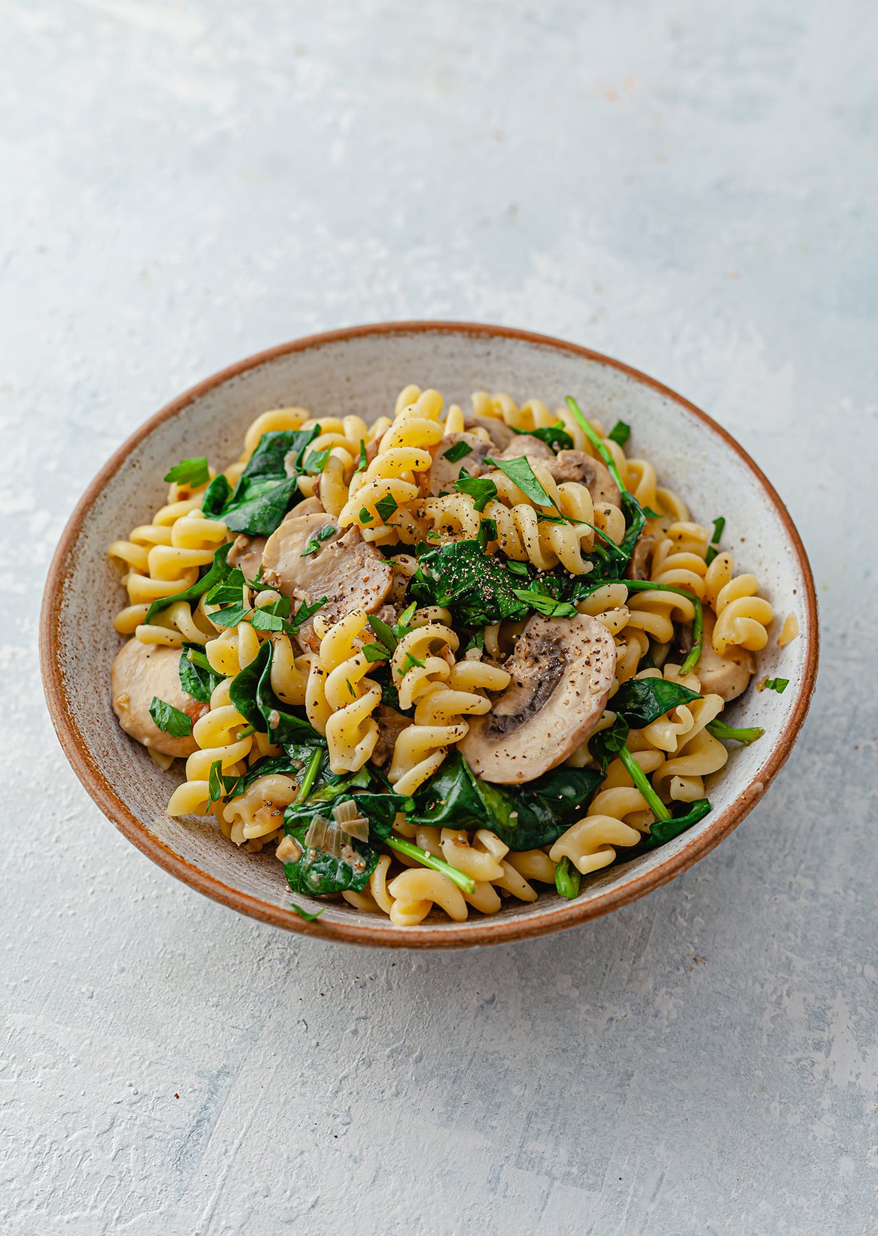 Vegan One Pot Mushroom Spinach Pasta Recipe