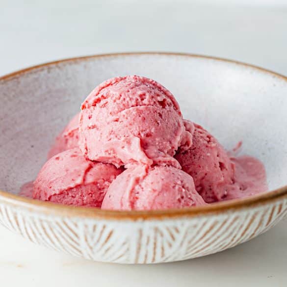 Vegan Strawberry Nice Cream Recipe