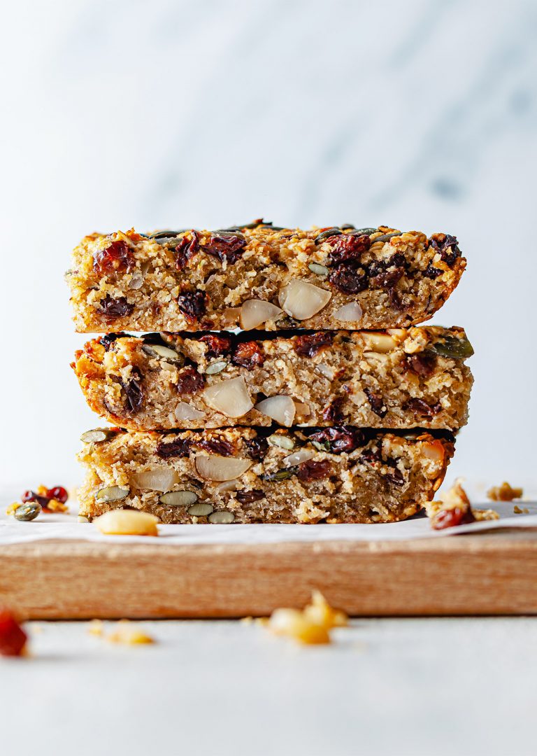Breakfast Oat Bars SO VEGAN
