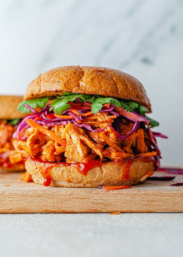 Vegan Pulled Jackfruit Burger Recipe