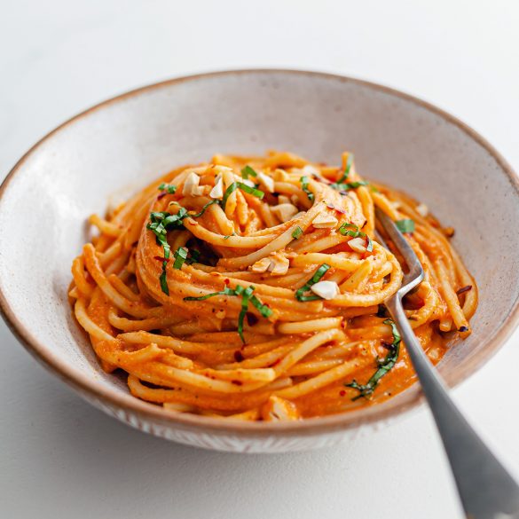Vegan Roasted Red Pepper Pasta Recipe