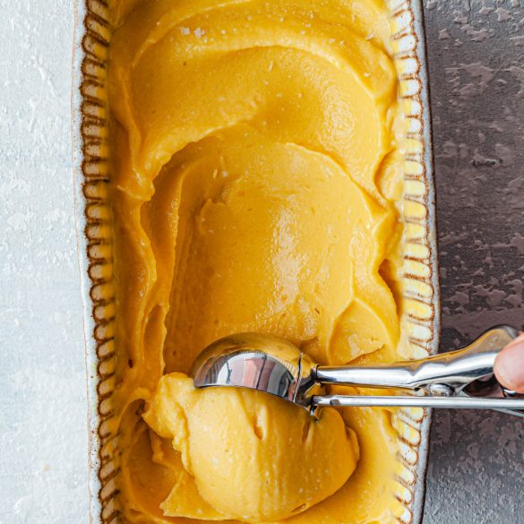 Vegan 4-Ingredient Mango Sorbet Recipe Vegan 4-Ingredient Mango Sorbet Recipe