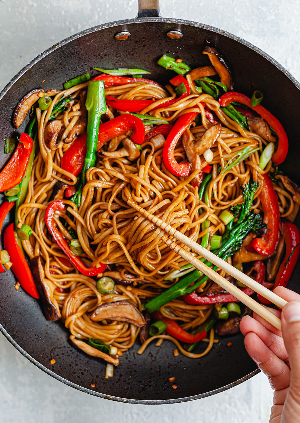 15 Minute Easy Noodles - SO VEGAN