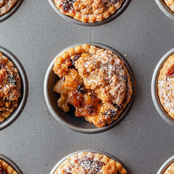 Vegan Apple Crumble Mince Pies Recipe