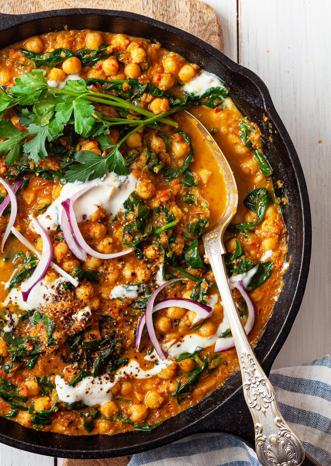 Spinach + Chickpea Curry - SO VEGAN