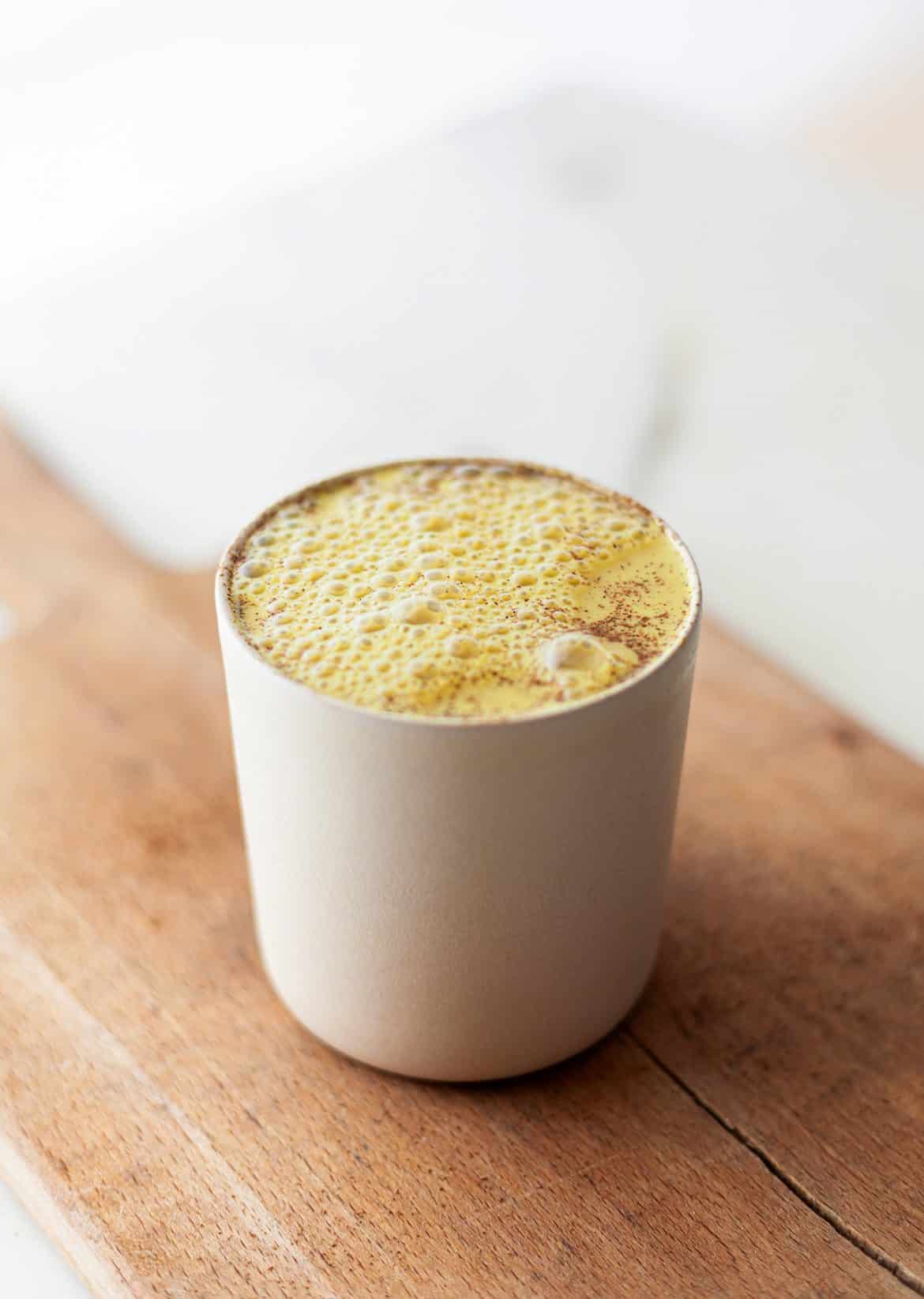 Vegan Turmeric Golden Milk Latte Recipe